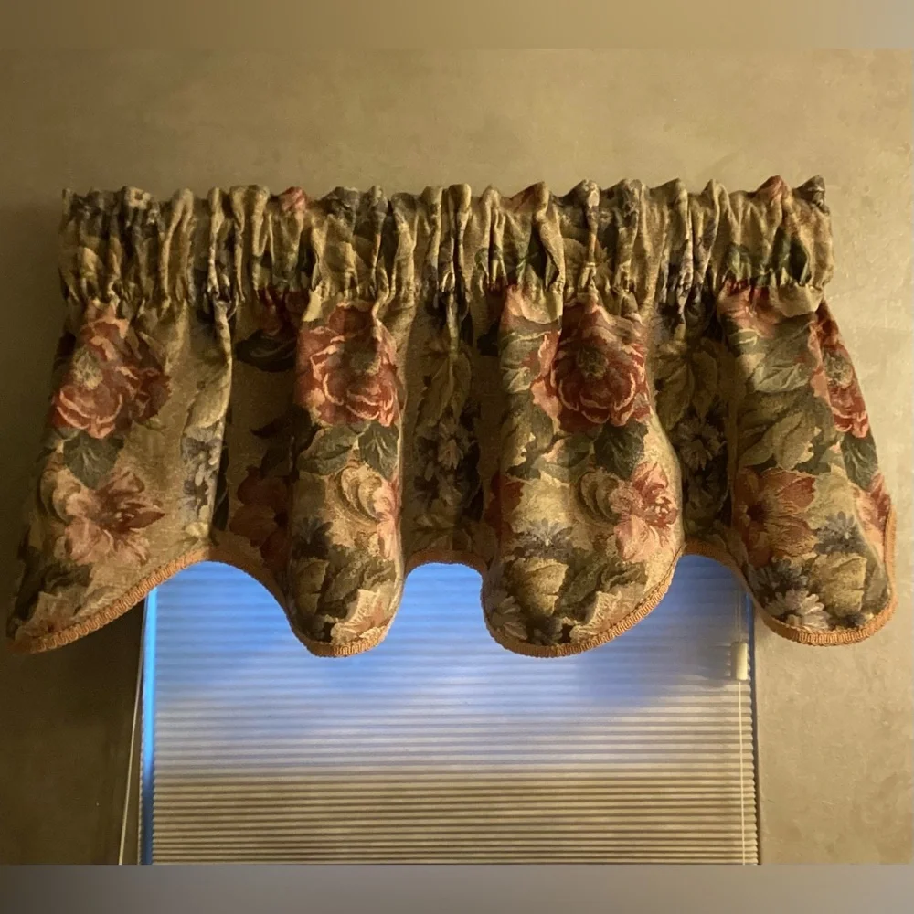 Floral Tapestry valance